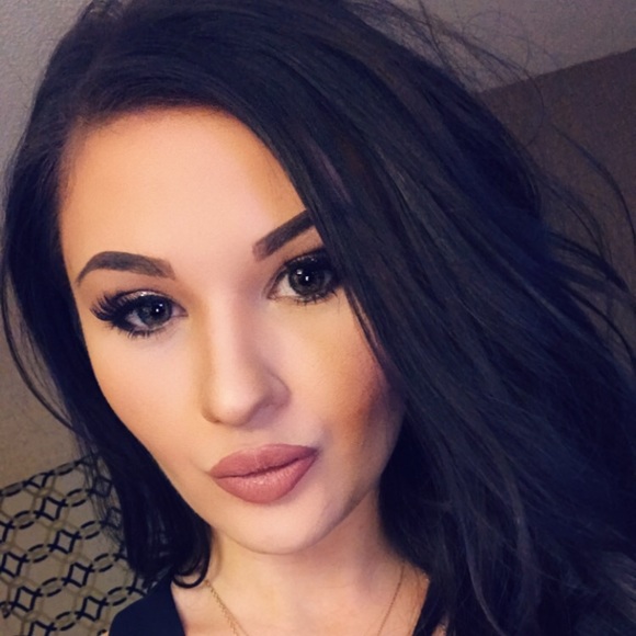 Meet your Posher, Samantha - Picture 1 of 1